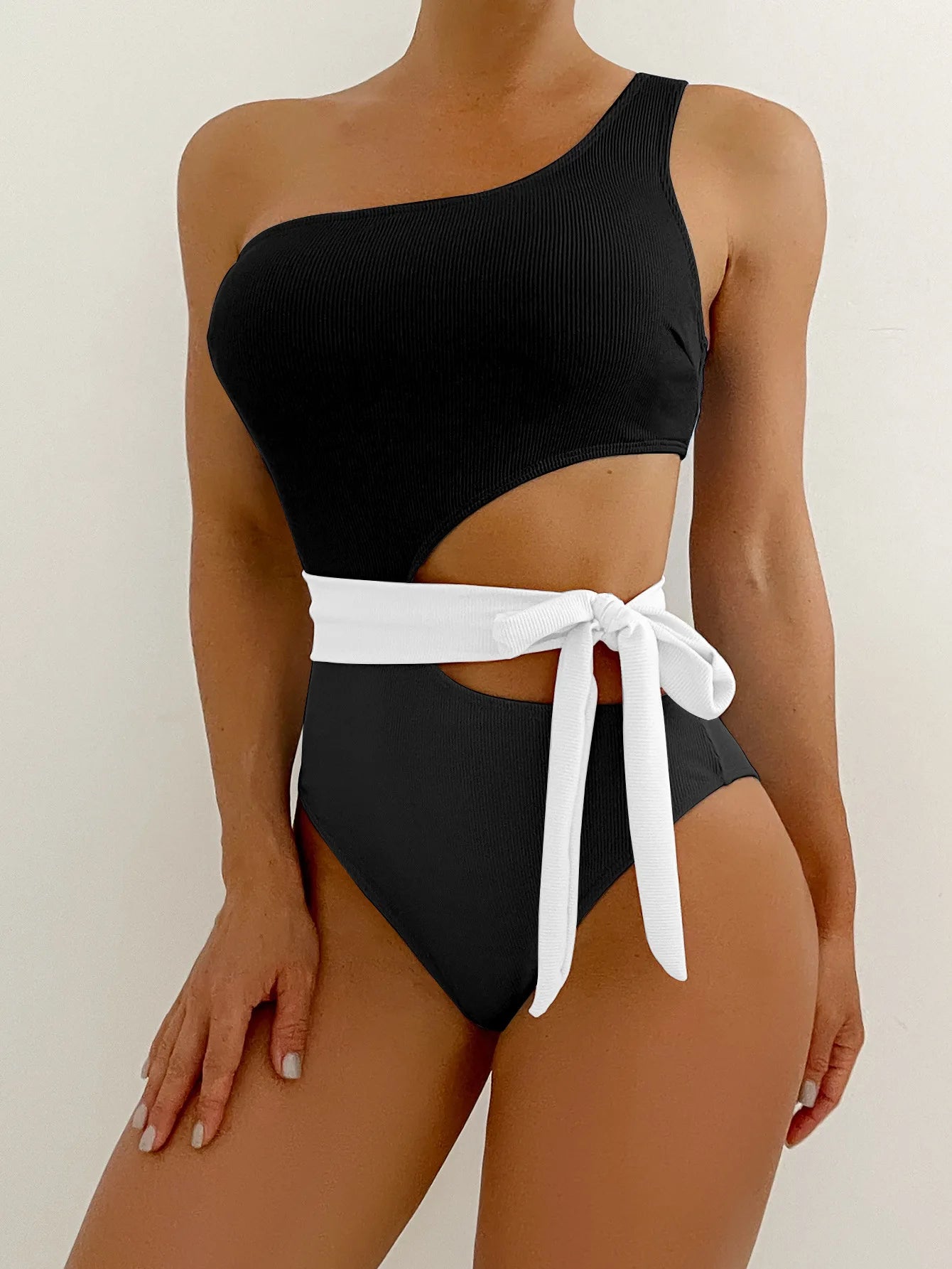 VigoCasey One-Shoulder Monokini